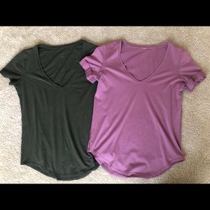 Size 2 Love Tee Bundle 💕
